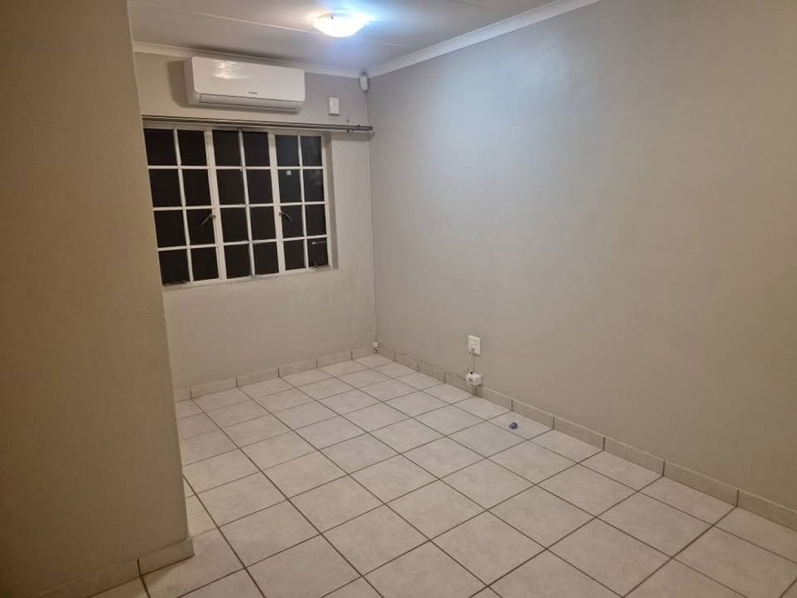 To Let 4 Bedroom Property for Rent in Waterkloof North West